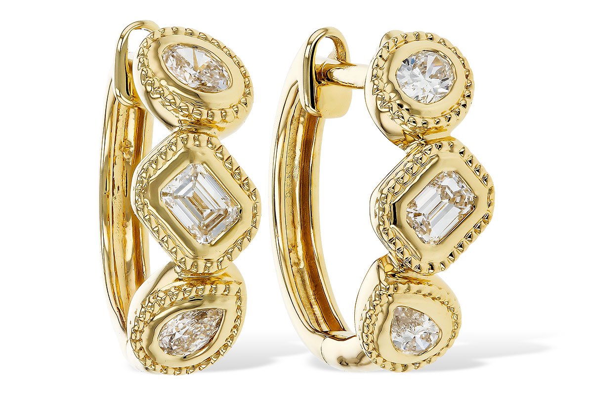 C275-07805: EARRINGS .42 TW FANCY CUT DIAS