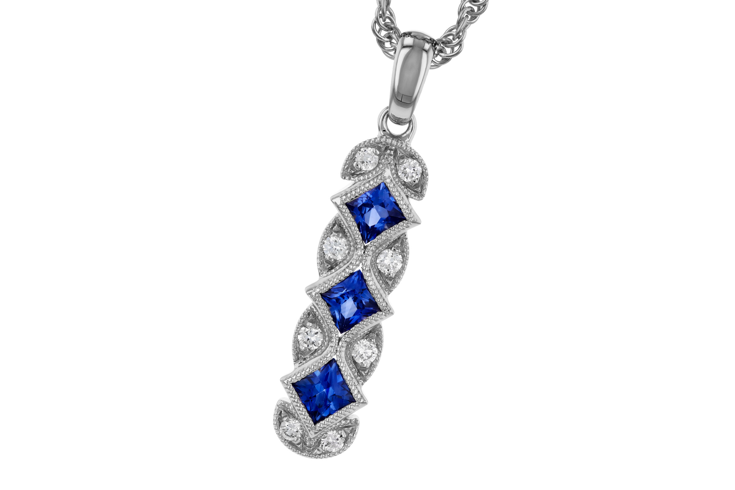 F275-93186: NECKLACE .55 TW SAPPHIRE .64 TGW