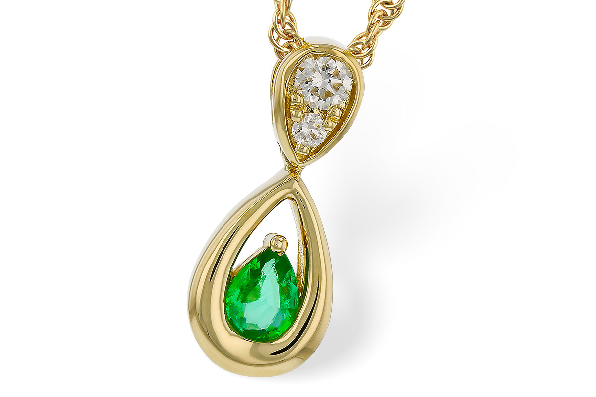 K275-04141: NECKLACE .10 EMERALD .16 TGW (4x3 EMER)