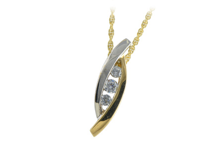 L187-81413: NECKLACE .13 BR .26 TW