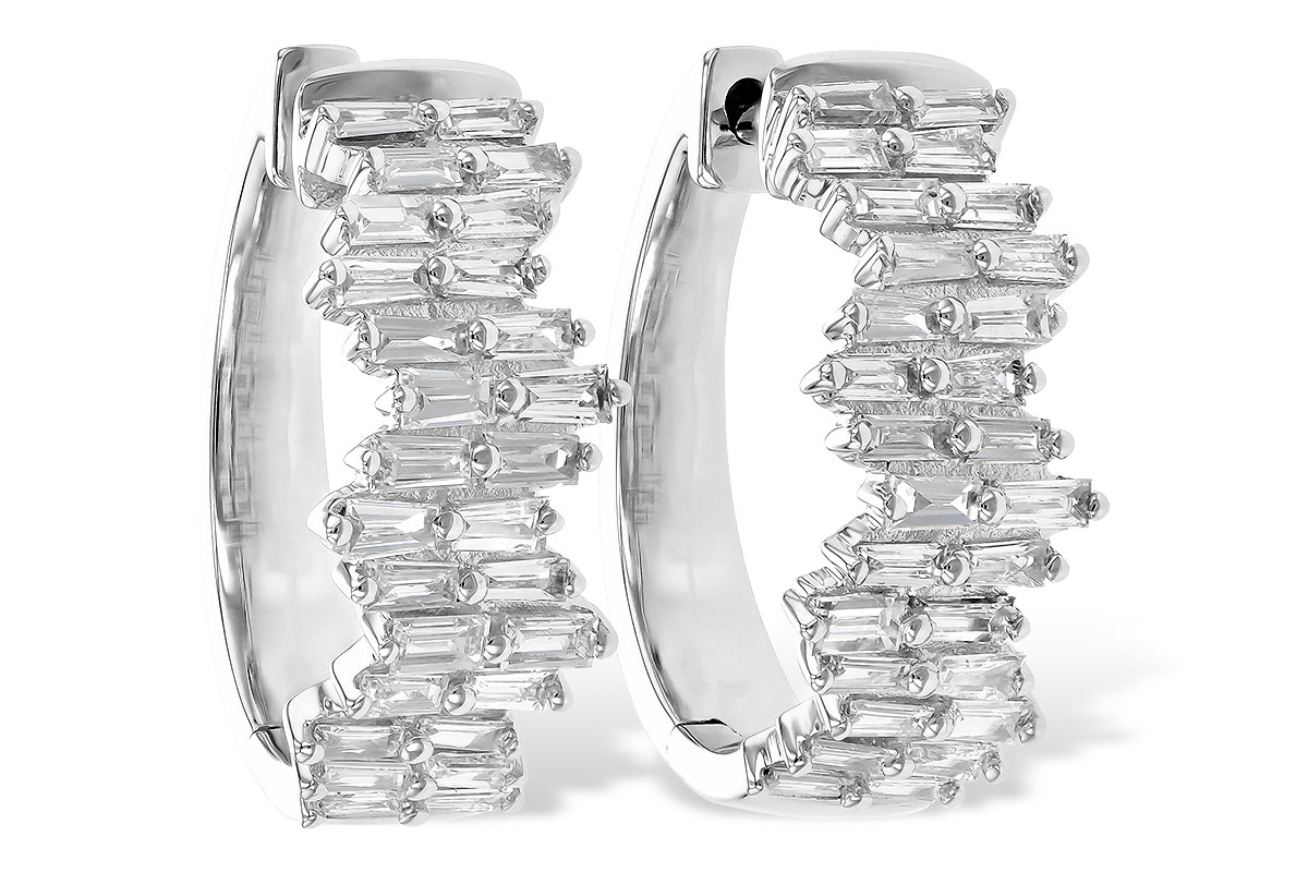 M190-50531: EARR .70 TW BAGUETTE DIAS